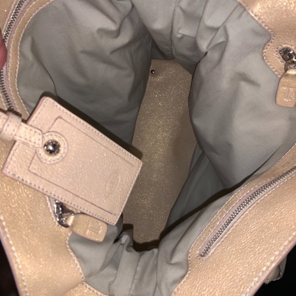 Large Tod’s purse in gold - Picture 8 of 12